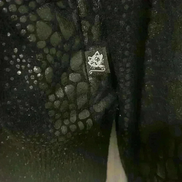 L.A. Kitty Vintage Y2K Juniors Black Snakeskin Style Zip up Jacket size M Rare - Picture 8 of 9